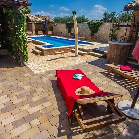 Family-friendly With Swimming Pool Nova Vas, - 14167 Poreč