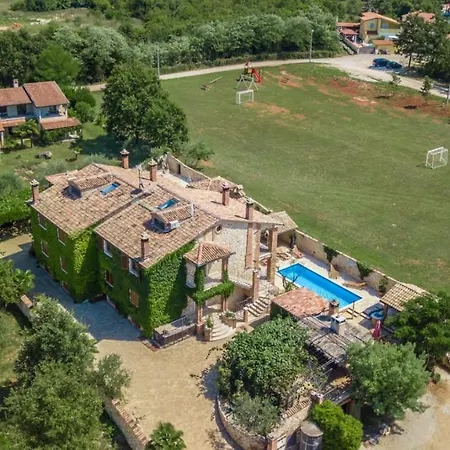 Family-friendly With Swimming Pool Nova Vas, - 14167 شقة