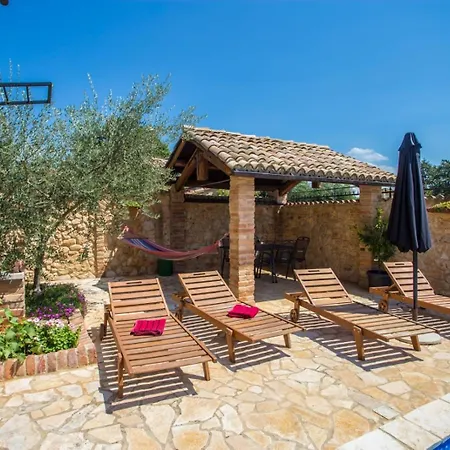 Family-friendly With Swimming Pool Nova Vas, - 14167 * Пореч