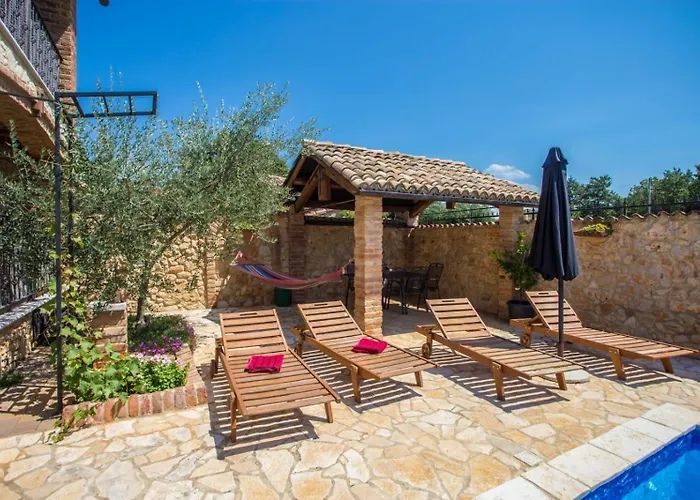 Family-friendly With Swimming Pool Nova Vas, - 14167 * Пореч