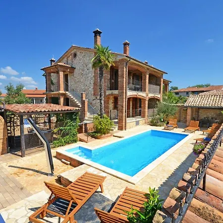 Family Friendly With A Swimming Pool Nova Vas, - 14167 * Porec