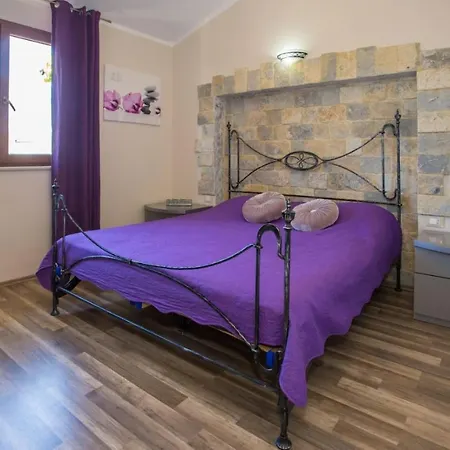 Family Friendly With A Swimming Pool Nova Vas, - 14167 * Porec