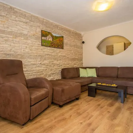 Apartment Family Friendly With A Swimming Pool Nova Vas, - 14167 Porec