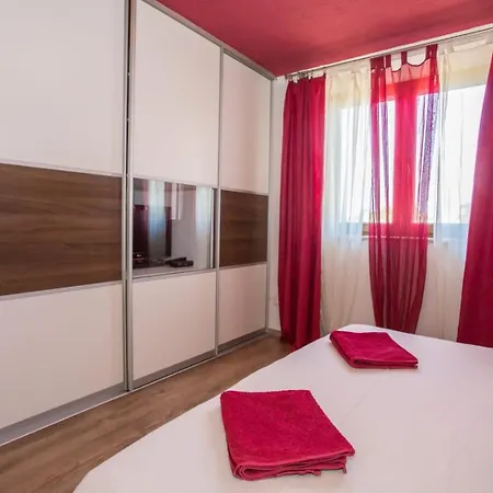 Family Friendly With A Swimming Pool Nova Vas, - 14167 *