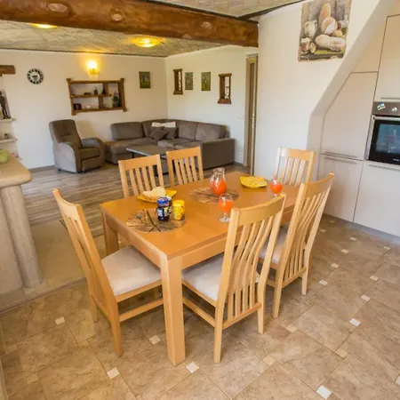 Apartment Family Friendly With A Swimming Pool Nova Vas, - 14167 *
