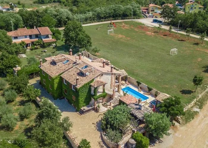 Family-friendly With Swimming Pool Nova Vas, - 14167 Апартаменти